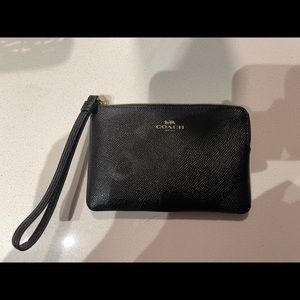 Coach wristlet ❤️
